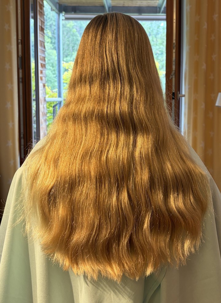 Langes Haar im warmen Licht